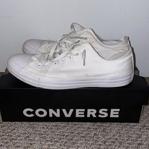 Converse white monochrome M size 9, W size 11